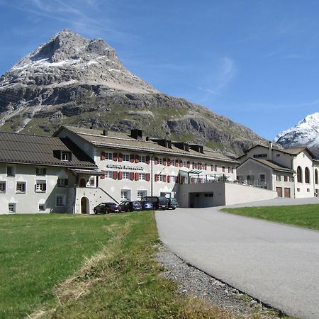 Gasthaus & Hotel Berninahaus Pontresina Εξωτερικό φωτογραφία