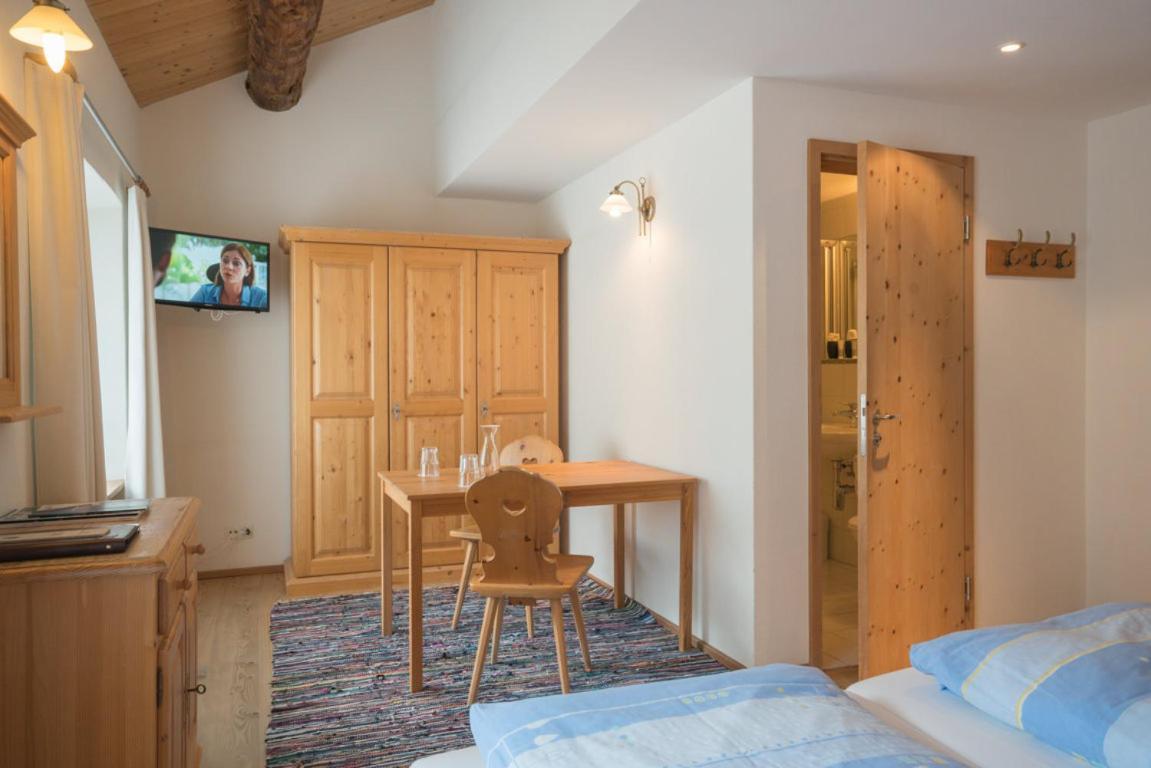 Gasthaus & Hotel Berninahaus Pontresina Εξωτερικό φωτογραφία