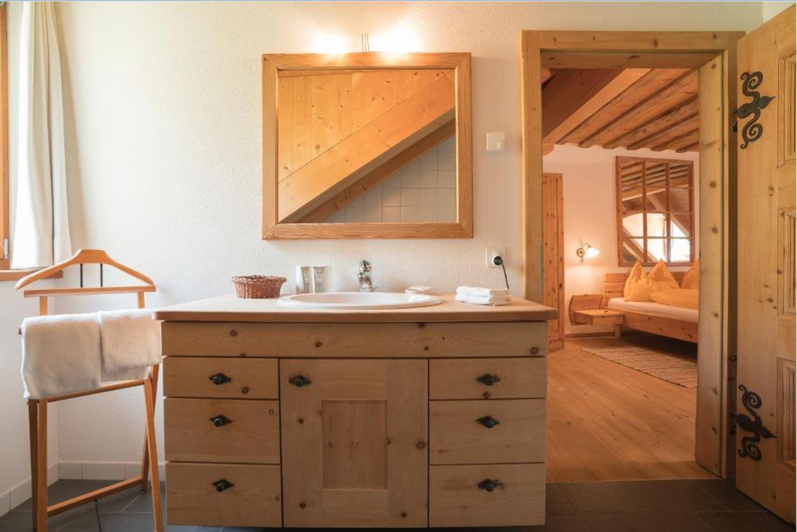 Gasthaus & Hotel Berninahaus Pontresina Εξωτερικό φωτογραφία